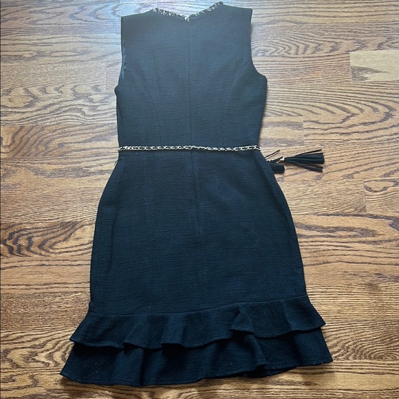 Karl Lagerfeld Black Sleeveless Dress with Chain Belt size 2 NWT - Picture 4 of 10